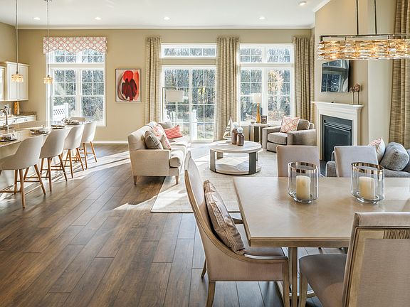 Bright spacious floorplan