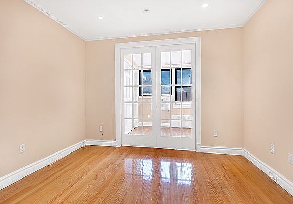 4th image of 336 E 81st St APT 6J