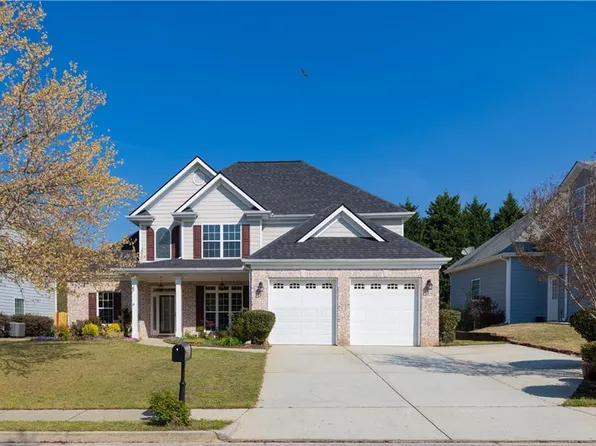 239 Blue Creek Ln, Loganville, GA 30052