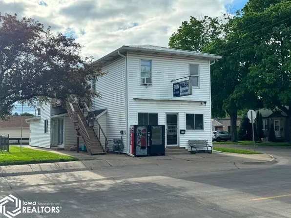 1901 Madison Ave, Burlington, IA 52601