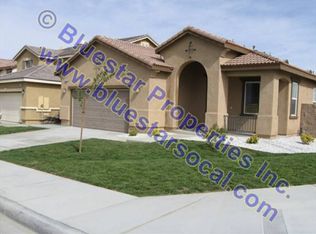 13705 Fuchsia Ln, Victorville, CA 92392