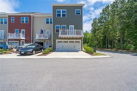 Townhouse Garage and Driveway