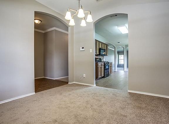 5th image of 2395 Green Meadows Ln