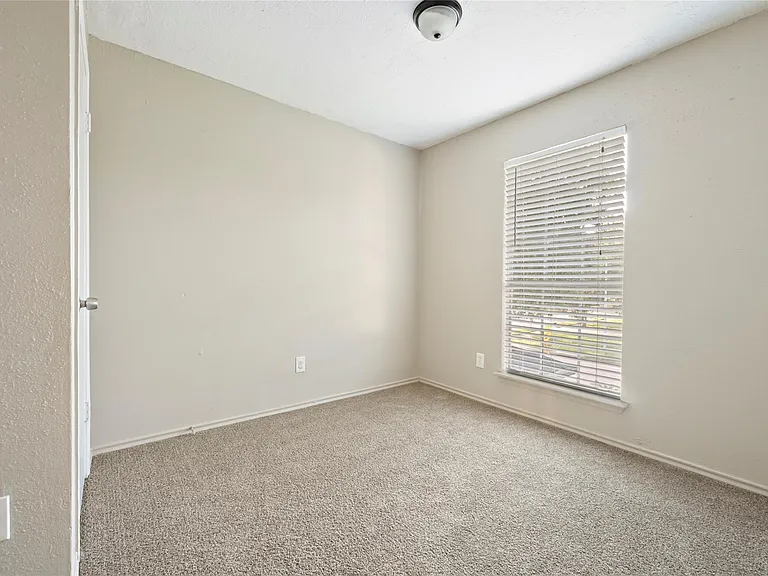 3479 Rockrill Dr — Photo 15