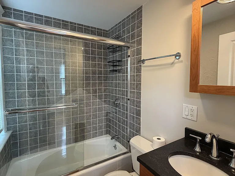 21 Lowell St #1 — Photo 7