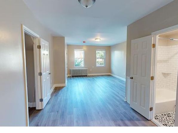 105 35th St NE APT 1