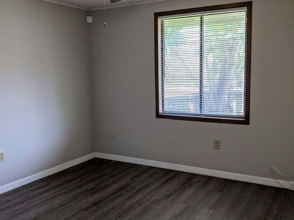2nd image of 15116 Pine Meadows Dr APT 4