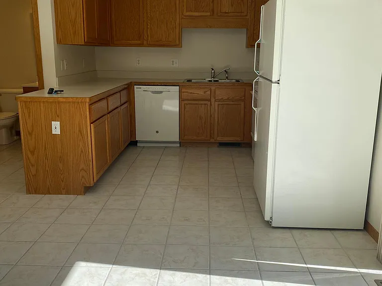 6214 Elliott Ct — Photo 6