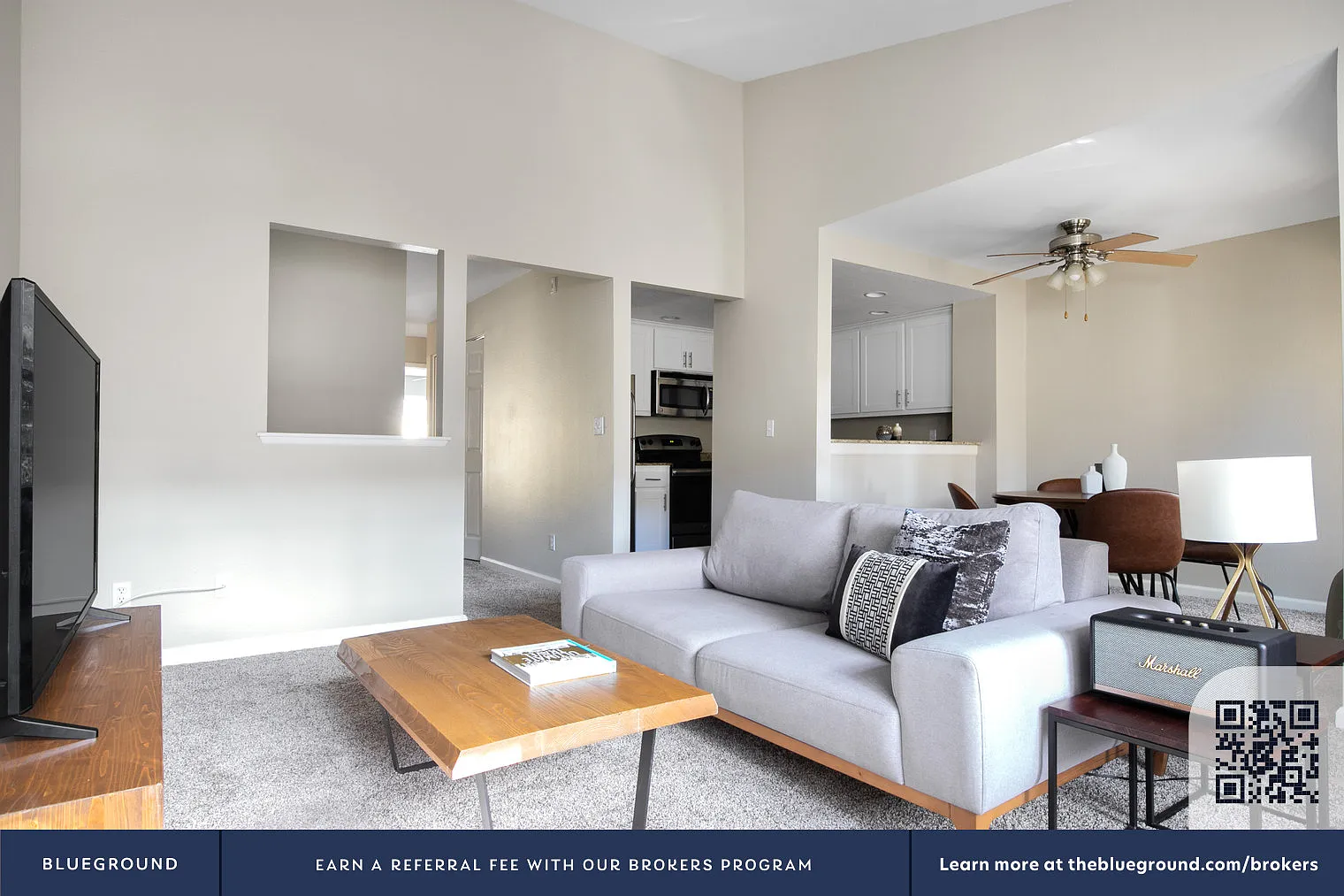 2 bed, 2.0 bath, 1012 sqft, $3,920 — Photo 3