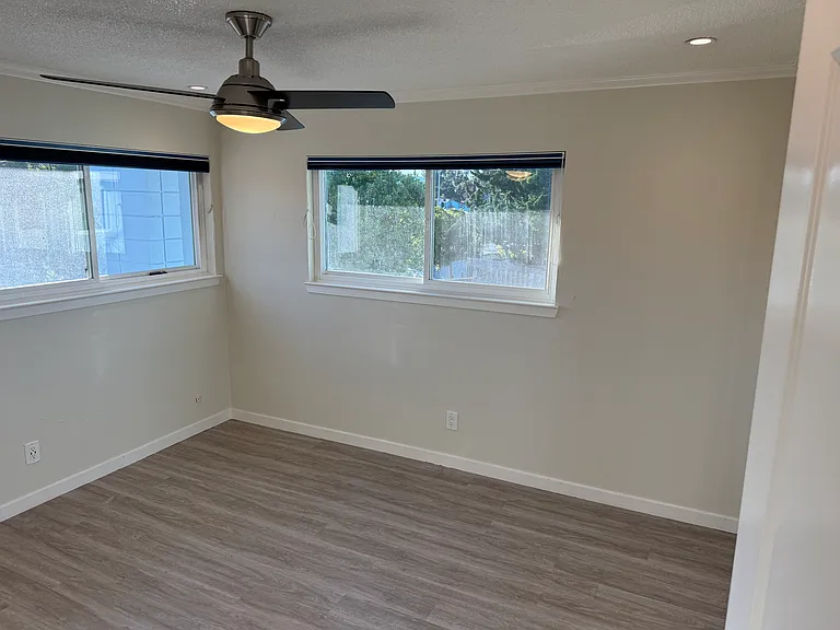 140 S Morrissey Ave #17 — Photo 7