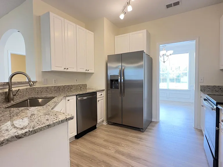412 Woodruff Lake Way — Photo 3