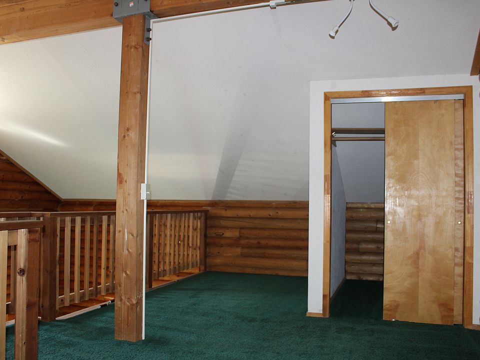 Loft bedroom & closet