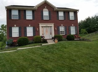 2858 Coachlight Ln, Burlington, KY 41005