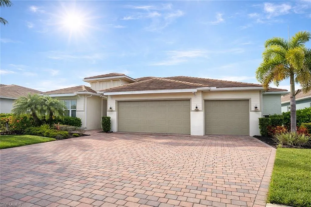 3 bed, 3.5 bath, 2225 sqft, $6,500 — Photo 1