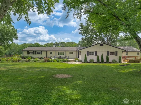 3385 Middle Run Rd, Waynesville, OH 45068