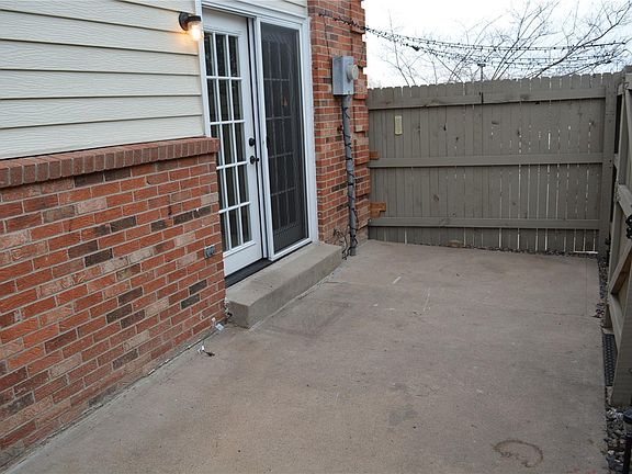 5th image of 3633 W Union Ave