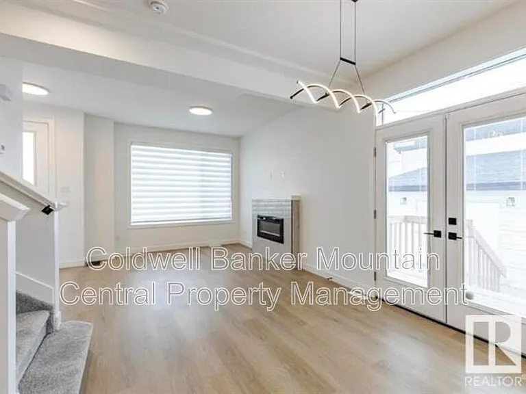10008 162nd St NW — Photo 8