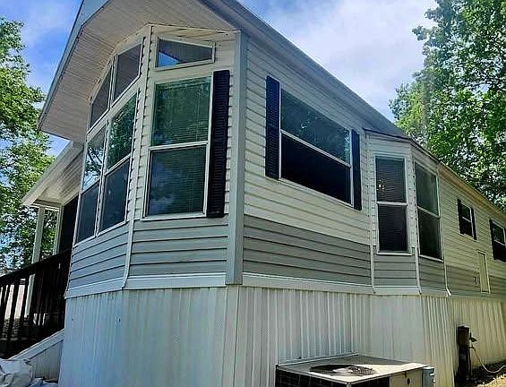 4th image of 151 W Saint Rd #101