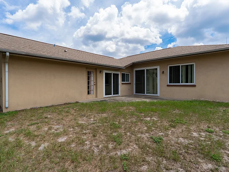 10435 Crestfield Dr — Photo 43