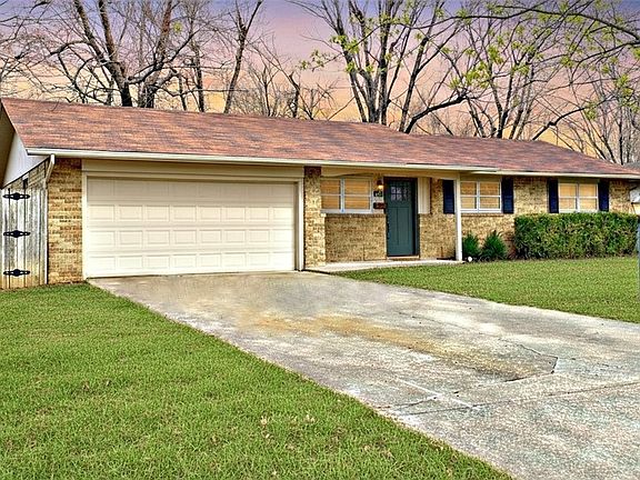 4th image of 2106 Ina Ave