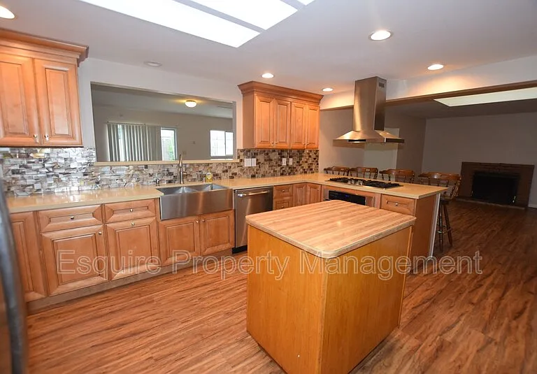 3701 Taffrail Ln — Photo 7