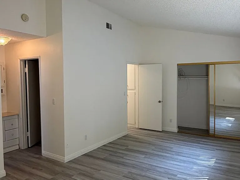 7254 Pomelo Dr — Photo 12
