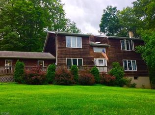 46 Sutton Trl, Hopatcong, NJ 07843