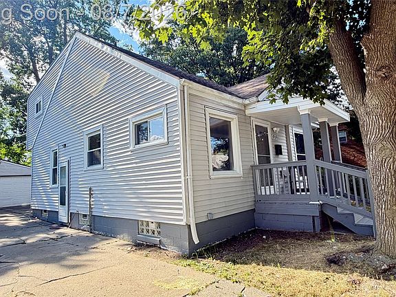 4th image of 19721 Hasse St