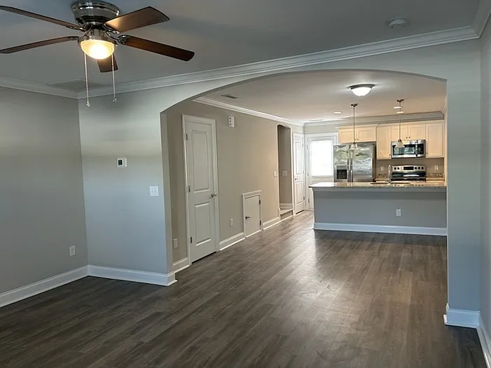 3 bed, 1.5 bath, 1116 sqft, $1,295 — Photo 4