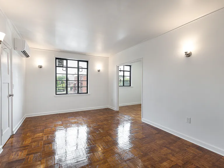 Marleigh Apartments — Photo 50