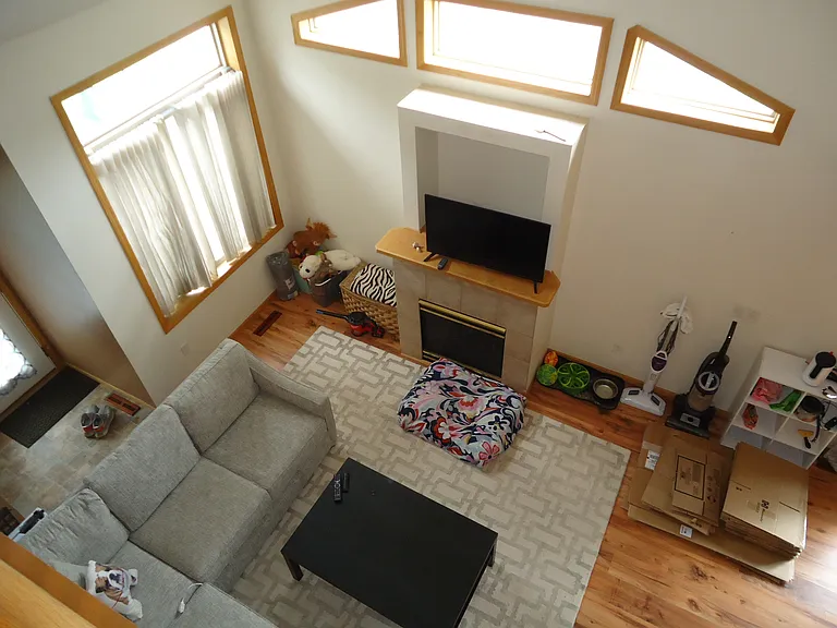 1650 Wellington Ln — Photo 8