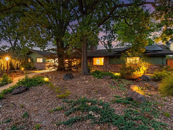 2nd image of 220 Country Club Drive