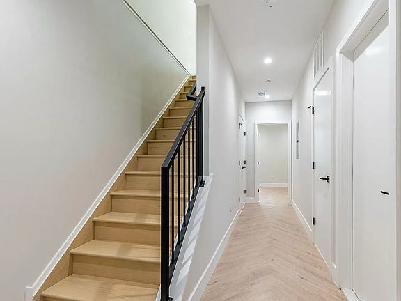 5th image of 4248 Ogden St #A