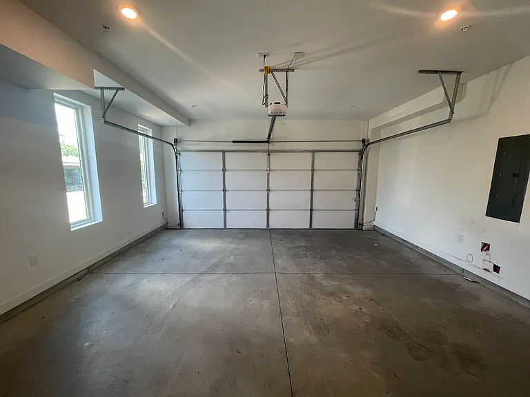 2347 Hosea L Williams Dr SE #8 — Photo 9