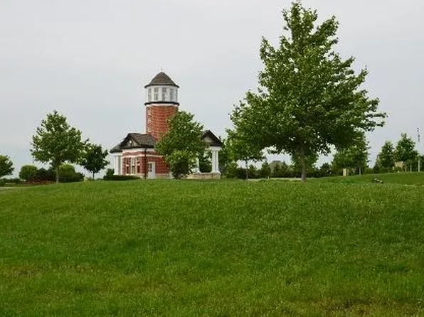 3 Kennedy Ct, Bolingbrook, IL 60490