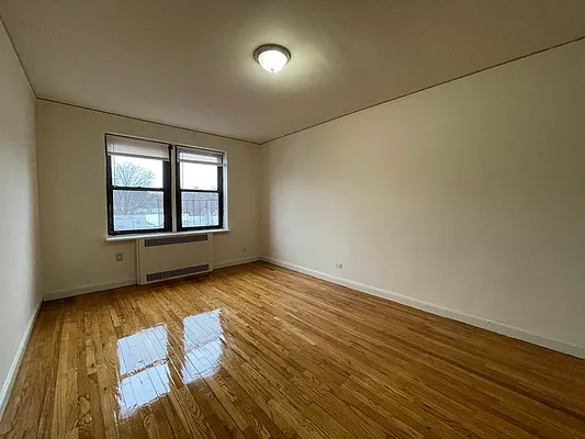 Rented by Contact Realty | media 5
