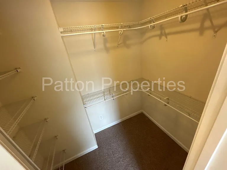 213 Favorite Ct — Photo 20