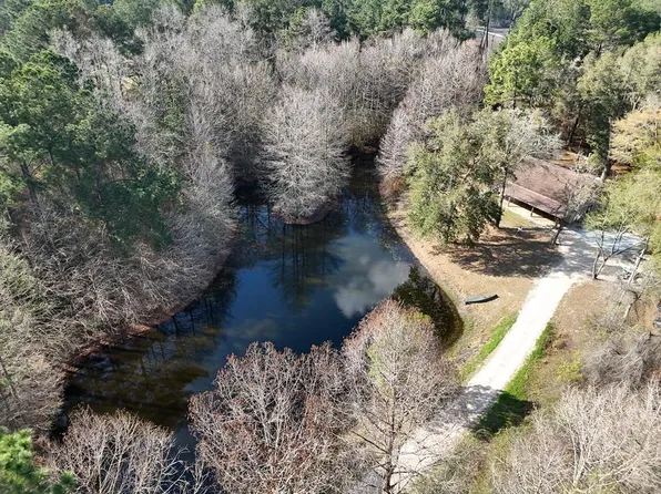 415 Janes Ln, Ochlocknee, GA 31773