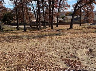 685 Woodlands Dr, Tahlequah, OK 74464