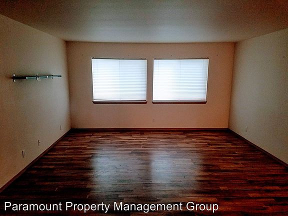 5th image of 1960 Kelowna Pl SE