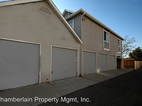 4th image of 122 S Clementine St APT 1C