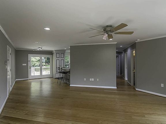 5th image of 620 S Serena Hills Dr