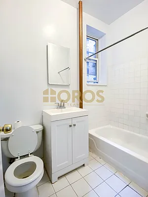 Rented by City Connections Realty | media 4