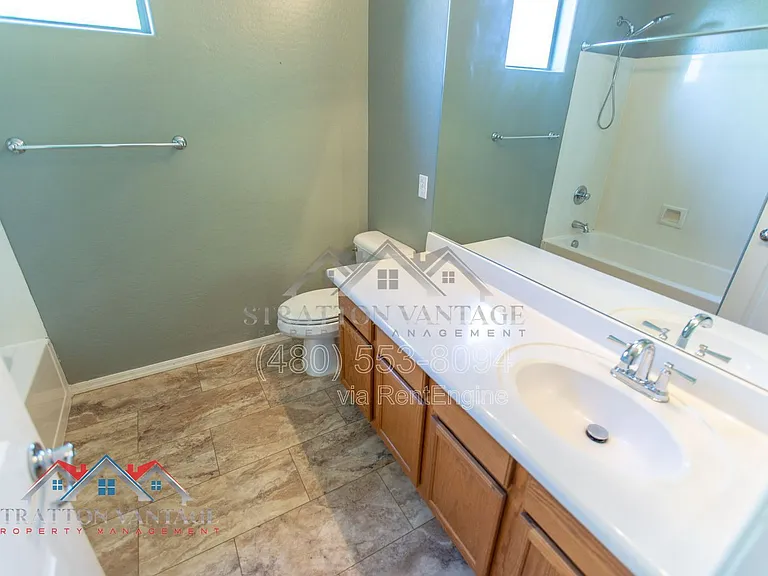 9136 W Meadow Dr — Photo 21