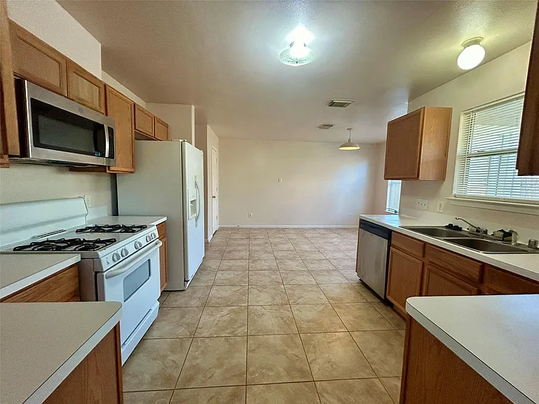 19718 River Pointe Ln — Photo 15