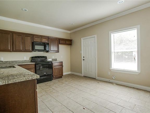 5th image of 2707 Pall Mall Ave