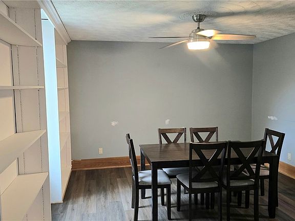 5th image of 504 E Riddle Ave