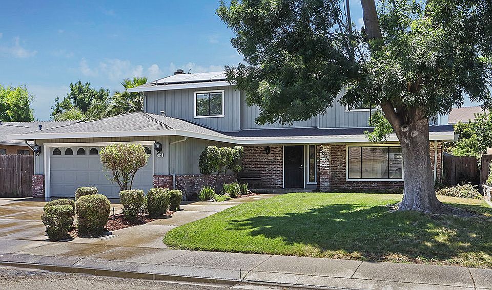 1st image of 9865 Country Meadow Dr