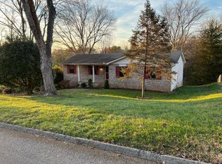 1420 Buxton Dr, Knoxville, TN 37922