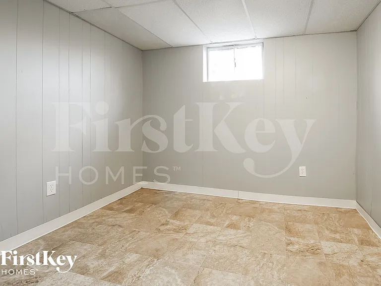 9648 Roe Ave — Photo 13